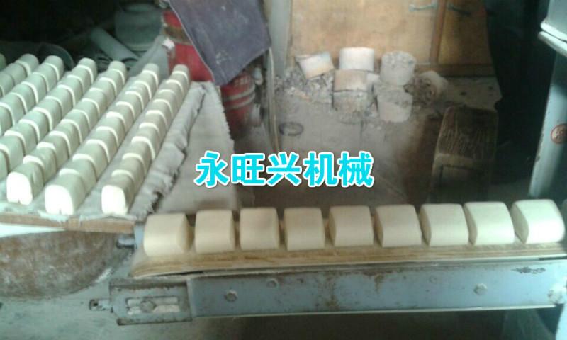 供應刀切方饅頭機 數(shù)控方饅頭機自動花卷機全自動可調(diào)節(jié)大小方饅頭機