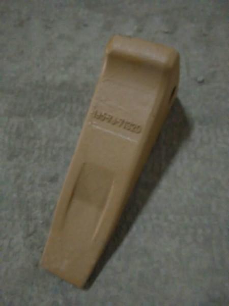 供應原廠開發(fā)卡特330開山尖齒9W8452RC