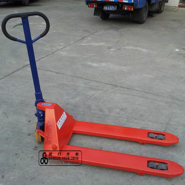 供應(yīng)臺灣鴻福手動液壓搬運車 大量現(xiàn)貨手動液壓搬運車包郵送貨上門