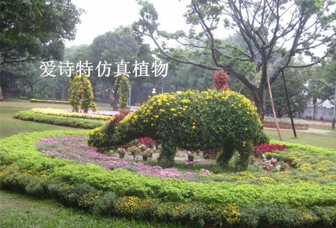 供應(yīng)12生肖造型綠雕，園林綠雕公園，*真雕塑廠家定制，仿真植物供應(yīng)