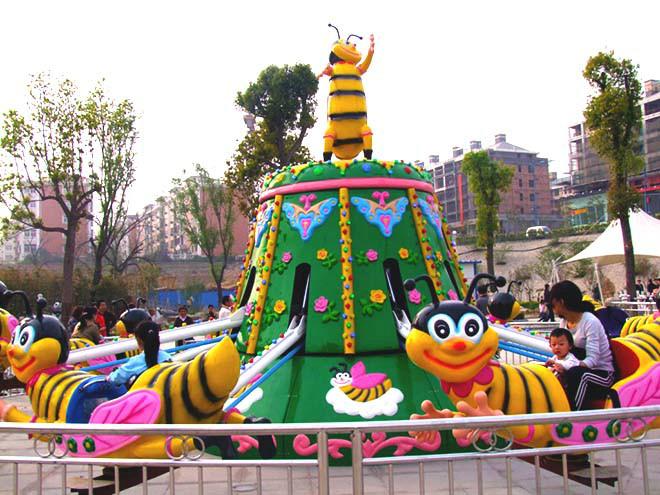 自控小蜜蜂新型游樂設(shè)備豪華轉(zhuǎn)馬圖片