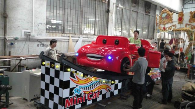 供應(yīng)熱銷/迷你飛車/新型設(shè)備/*錢/*玩/游樂設(shè)備/迷你飛車/游樂設(shè)備