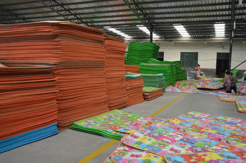 兒童爬爬墊廠家圖片