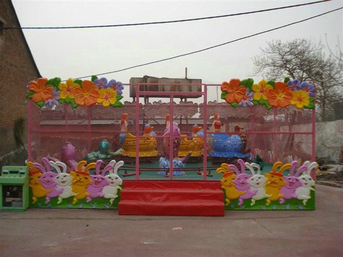 供應(yīng)廠家直銷歡樂噴球車游樂設(shè)備噴球車價格/*促銷