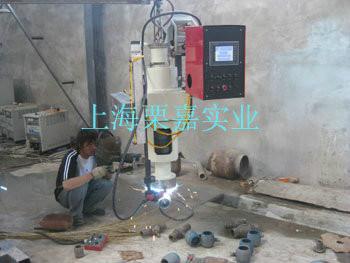 供應(yīng)閥門深孔內(nèi)壁堆焊專機(jī)