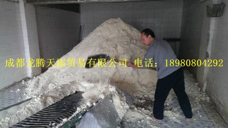 供應(yīng)豆腐渣和醬油渣喂豬行嗎，各含多少蛋白，豆渣蛋白更高，豆渣喂豬好