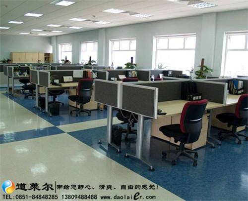 供應(yīng)貴州pvc地板施工