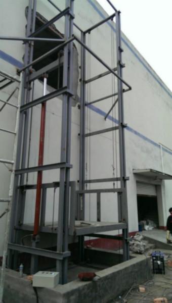 牡丹江固定貨梯載貨貨梯圖片