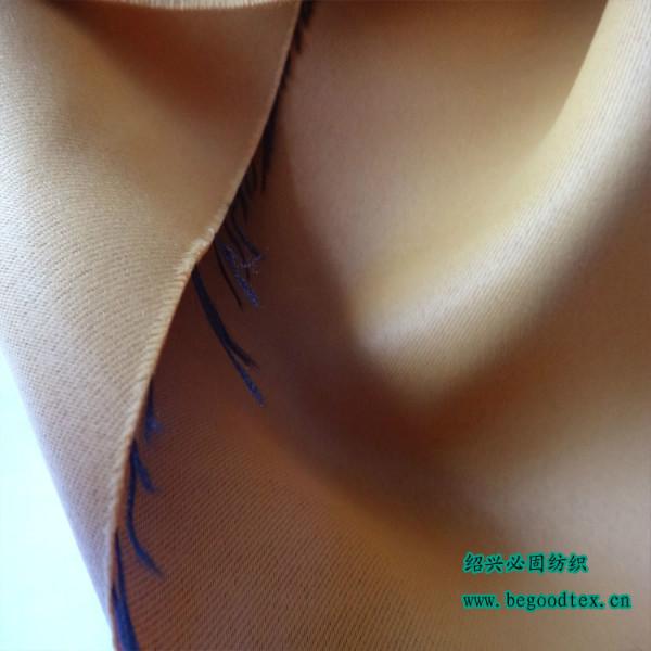 供應(yīng)于招投標(biāo)項(xiàng)目滌綸阻燃窗簾 素色遮光布防火面料