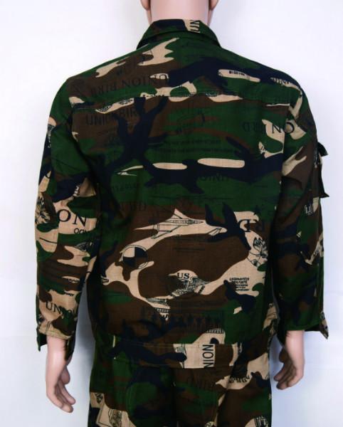 供應(yīng)江蘇學(xué)生軍訓(xùn)迷彩服學(xué)生訓(xùn)練服