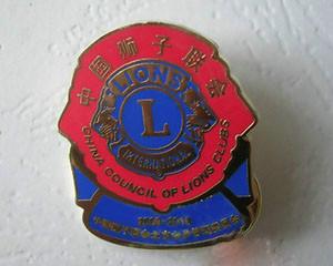 供應(yīng)徽章胸針制作香港金屬徽章定做徽章價格