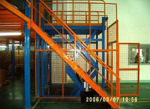 液壓貨梯倉庫貨梯濟南匯鑫機械圖片