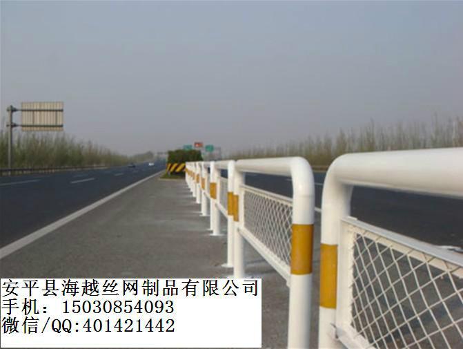 供應插拔護欄網(wǎng)插拔式活動護欄網(wǎng)廠家公路鋼護欄網(wǎng)插拔護欄價格