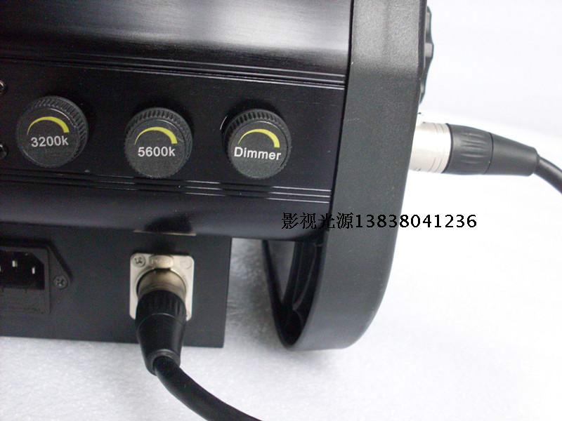 供應(yīng)虛擬演播室LED300w聚光燈高照度高調(diào)光頻率適合高速攝像機(jī)拍攝