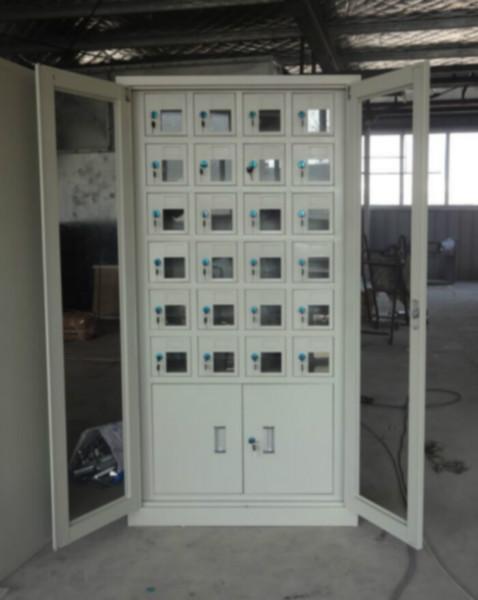 供應(yīng)用于的*48門手機(jī)充電柜品牌藝佳直銷條碼儲(chǔ)物柜存放柜寄存柜